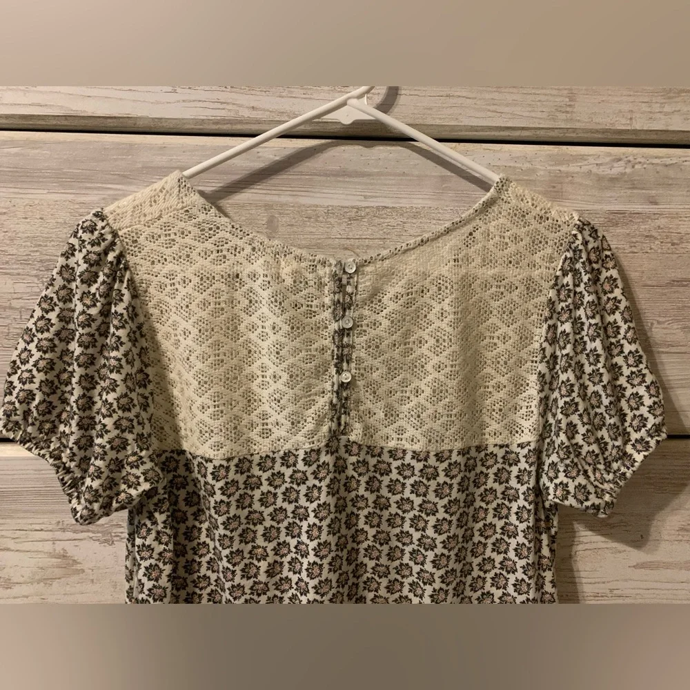 Lucky Brand Top - Picture 4 of 4